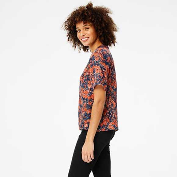 Roller Rabbit Ettiene Misa Floral Shirt - Size XS - NWT - Picture 3 of 4